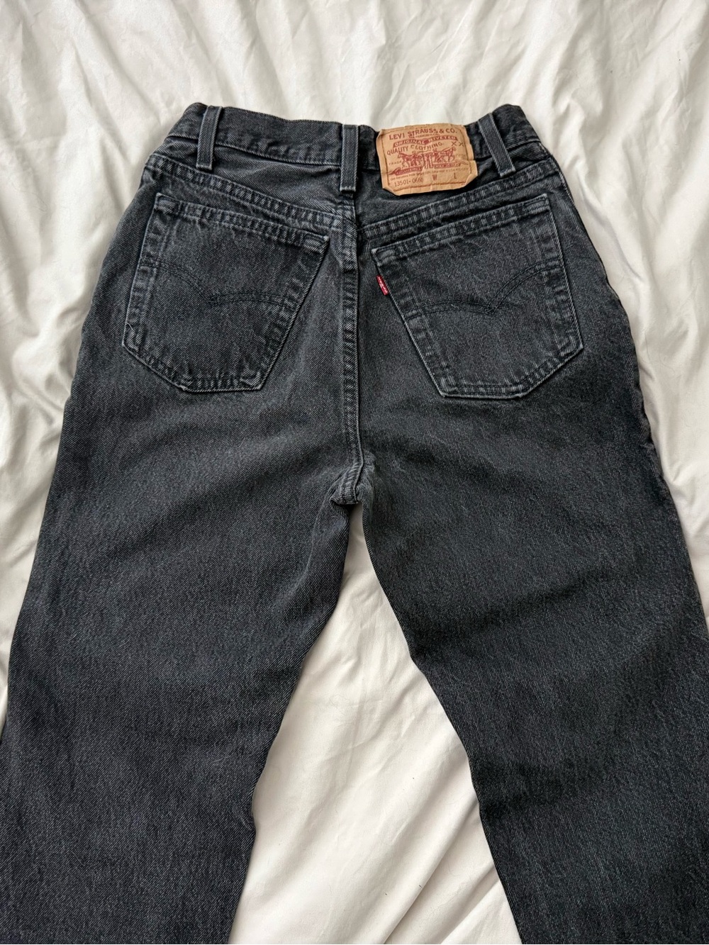 True Vintage 90s Levis 501 High Rise Straight Faded Black Jeans Women Sz 5 26x30
